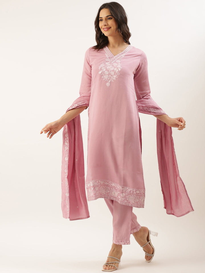Neerus Pink modal embroidered suit set - detail view 2