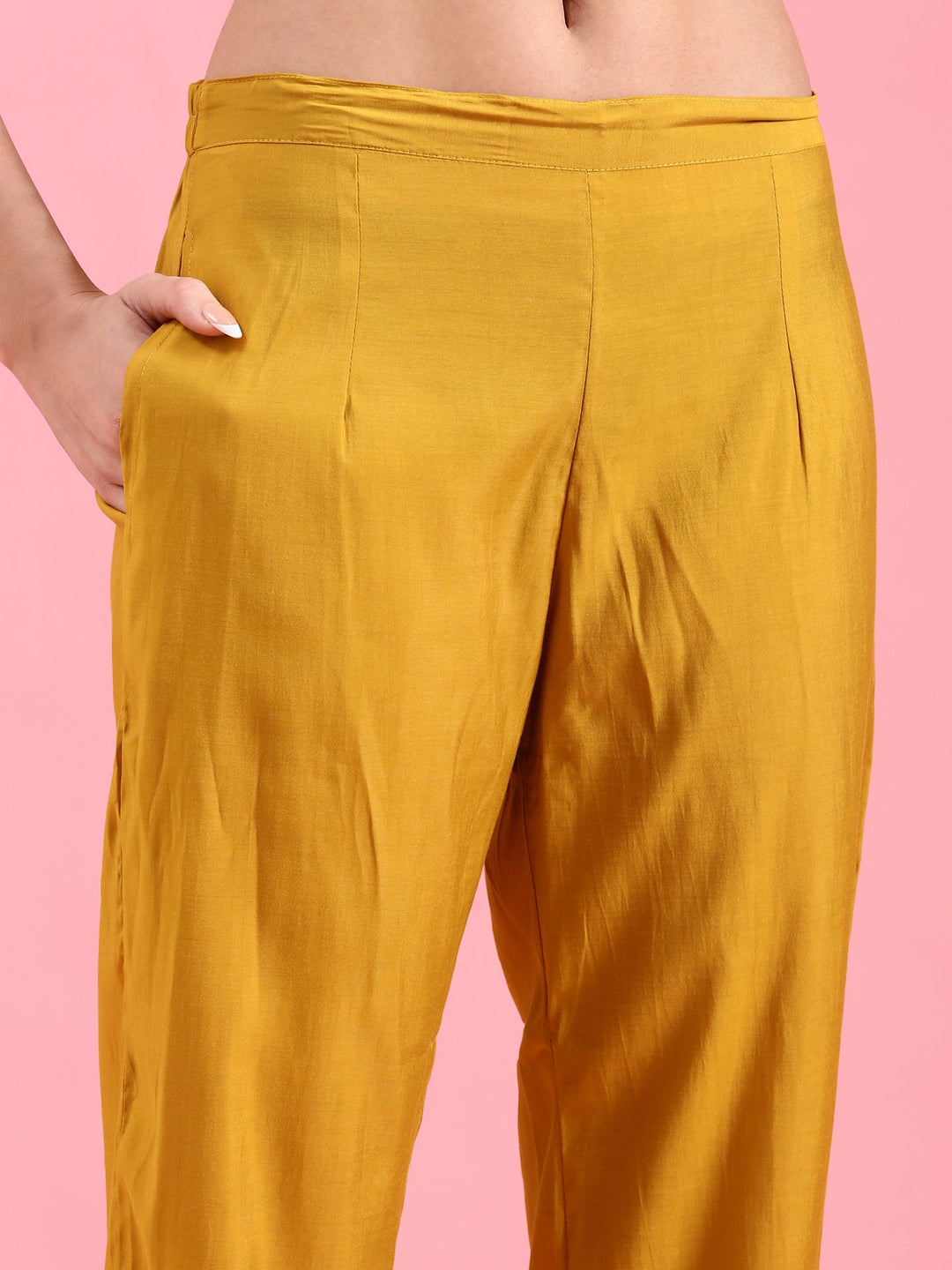 Neerus Yellow modal embroidered suit set - detail view 3