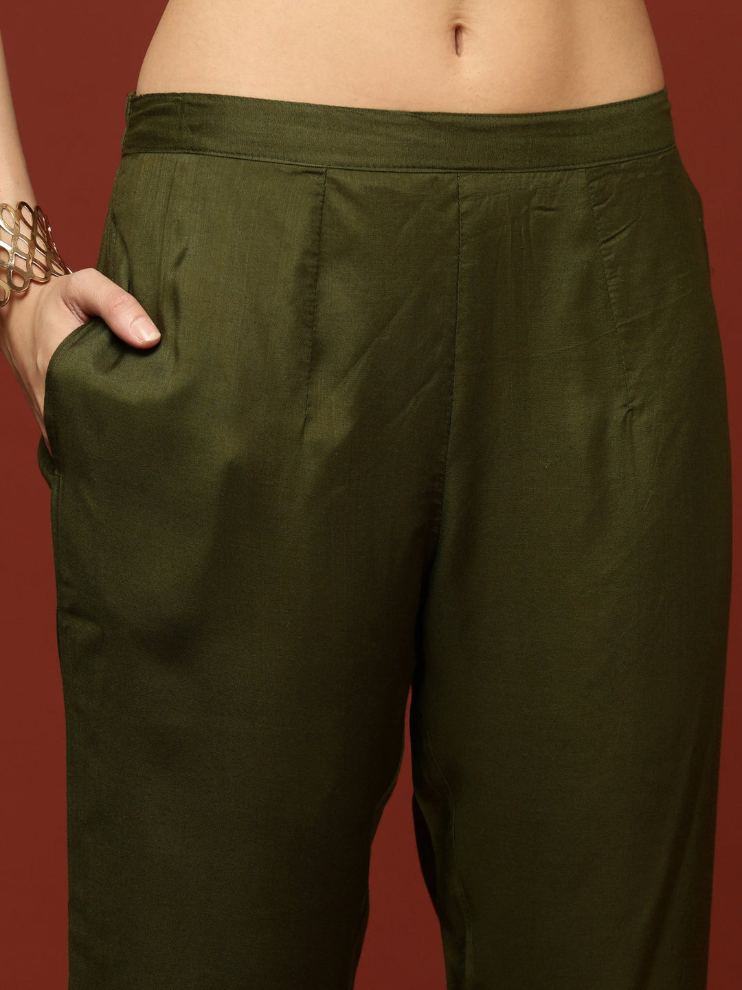 Neerus Green Chinon printed suit set - detail view 3