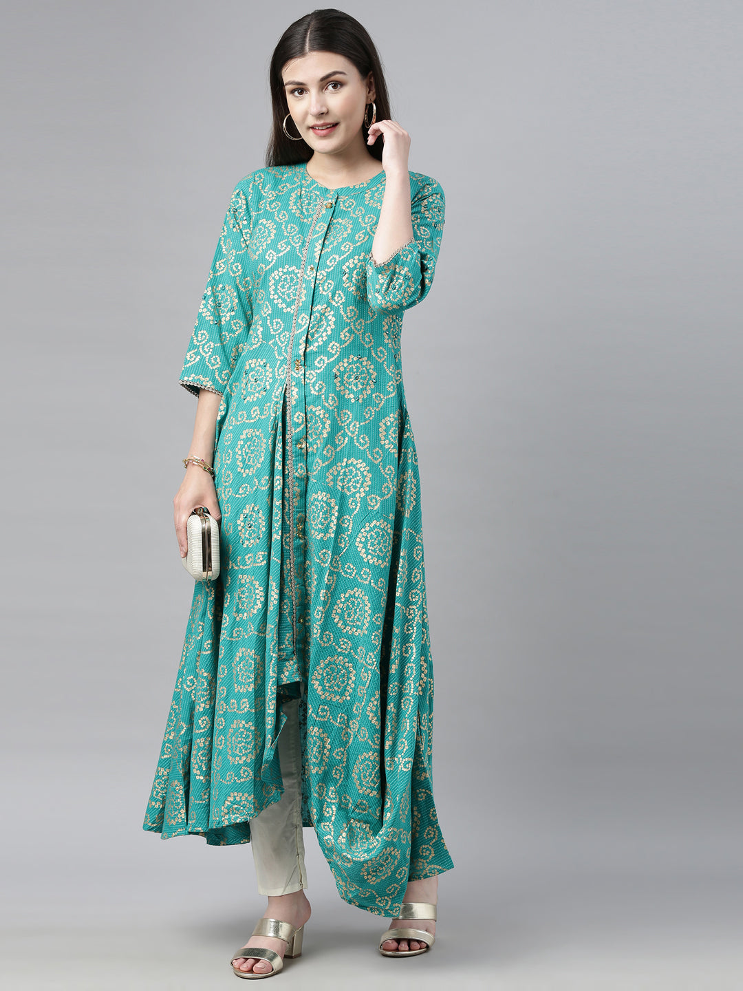 Neerus Green cotton bandhani printed kurta - front view