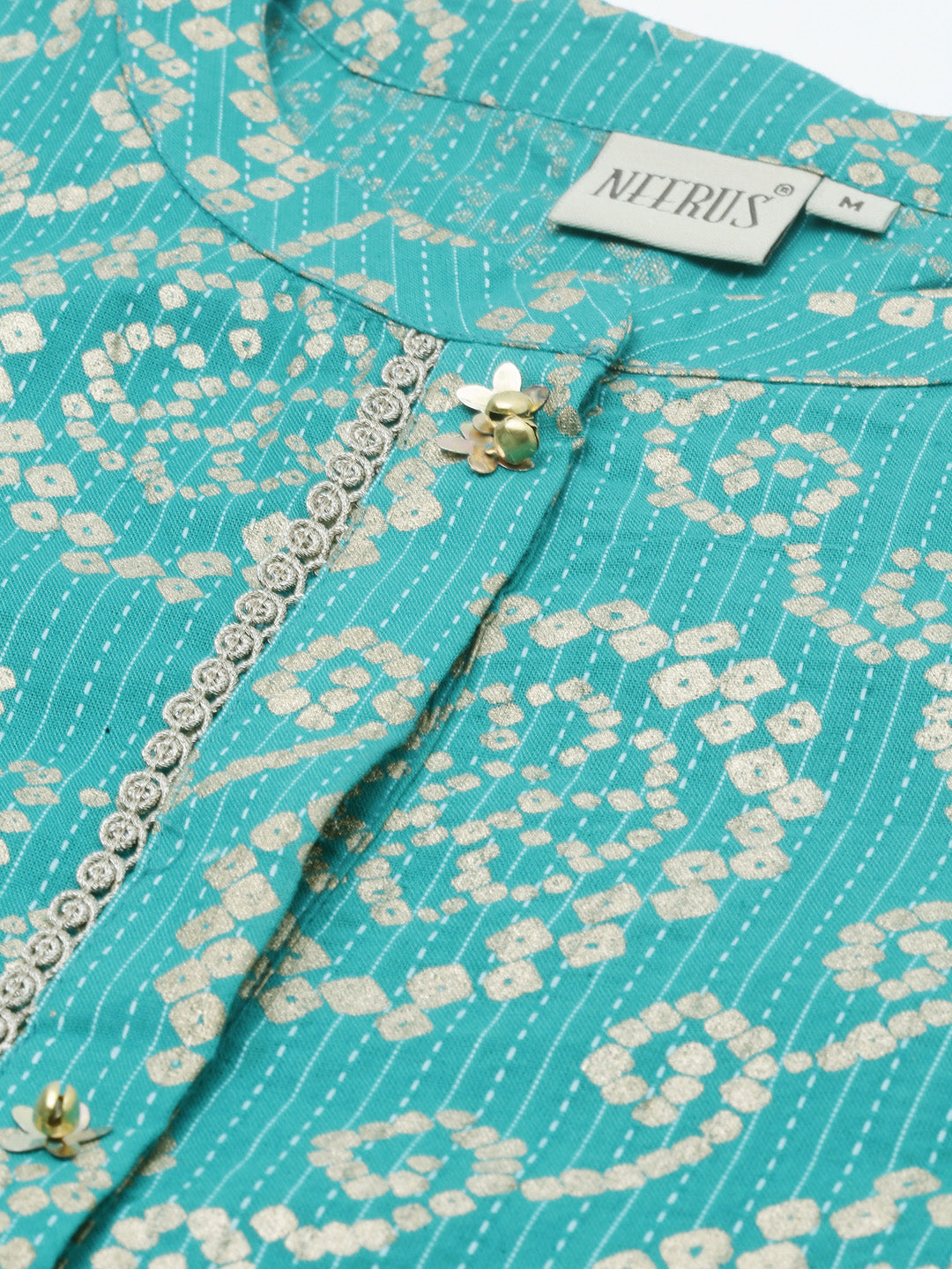 Neerus Green cotton bandhani printed kurta - detail view 2