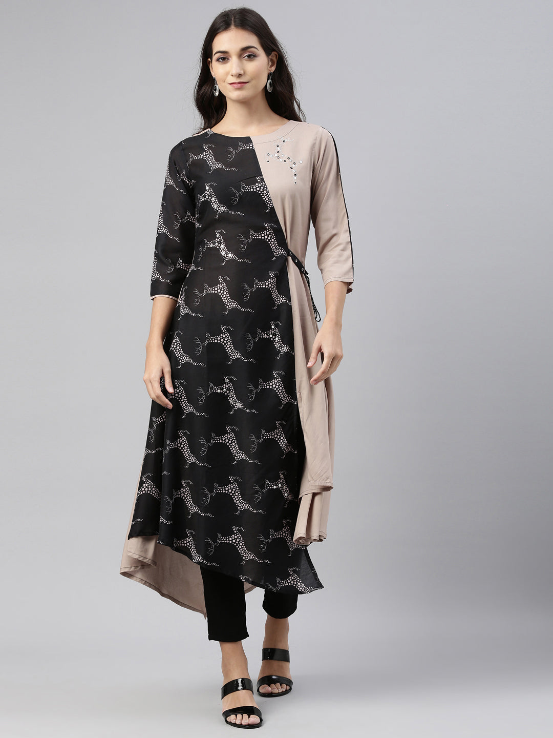 Neerus Black printed cotton straight kurti - detail view 2
