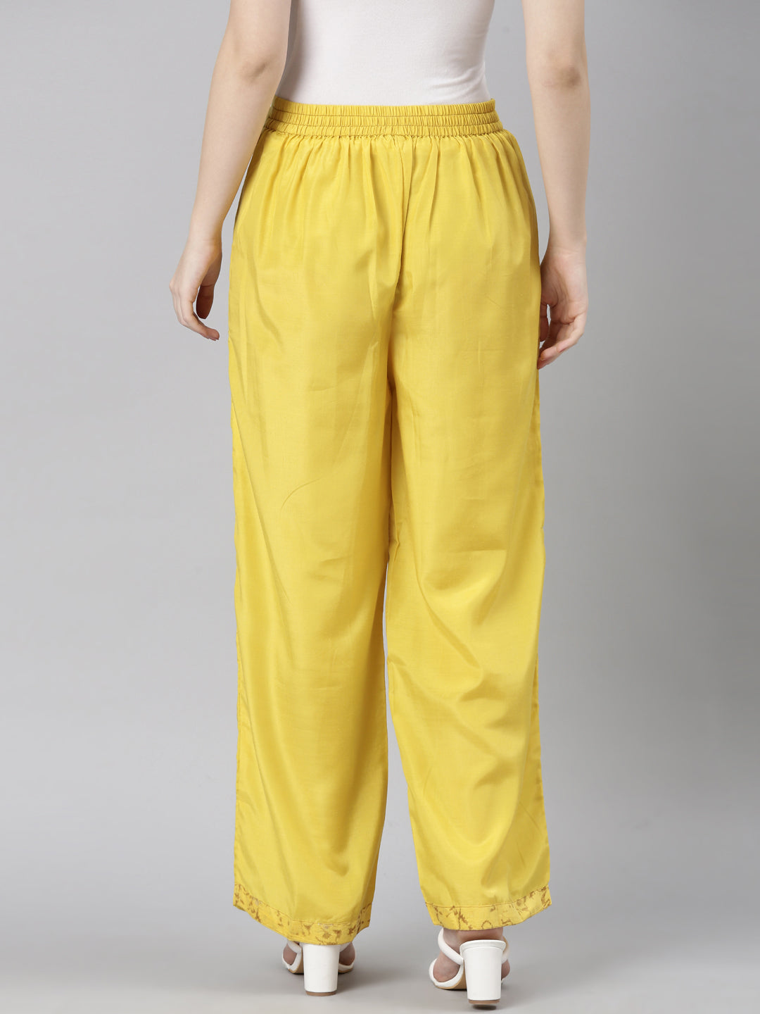 Neerus Yellow shantoon straight pant - detail view 1