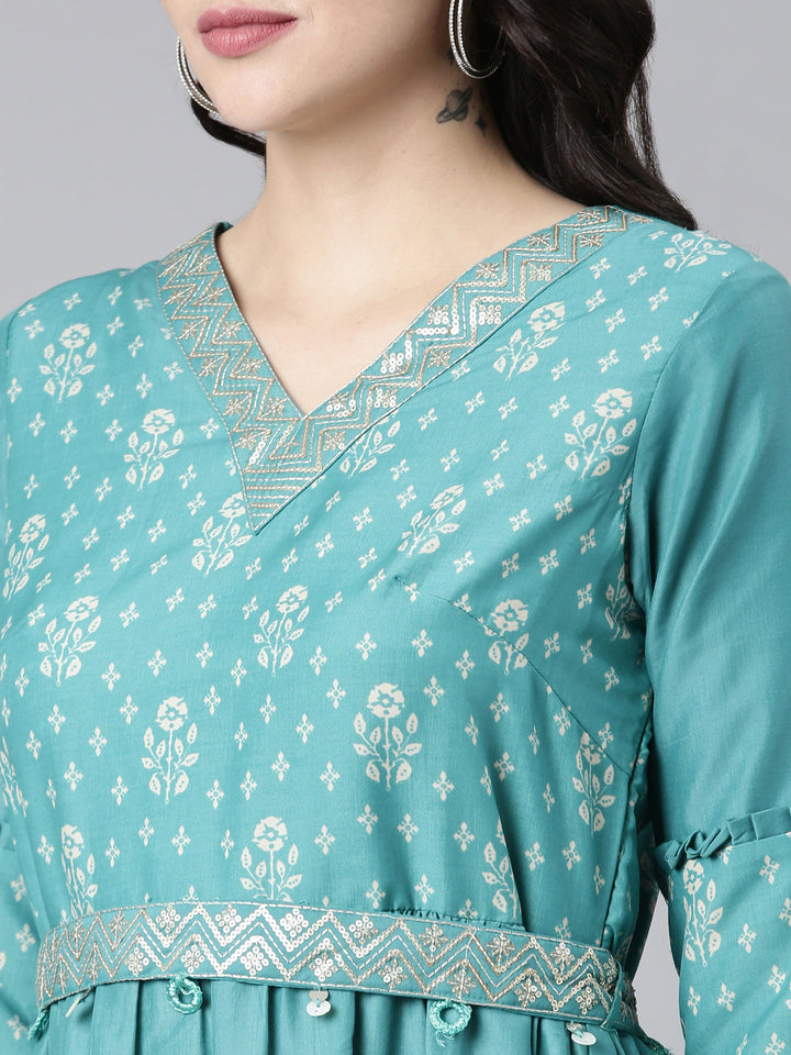 Neerus Sea Green Straight Casual Printed Dress