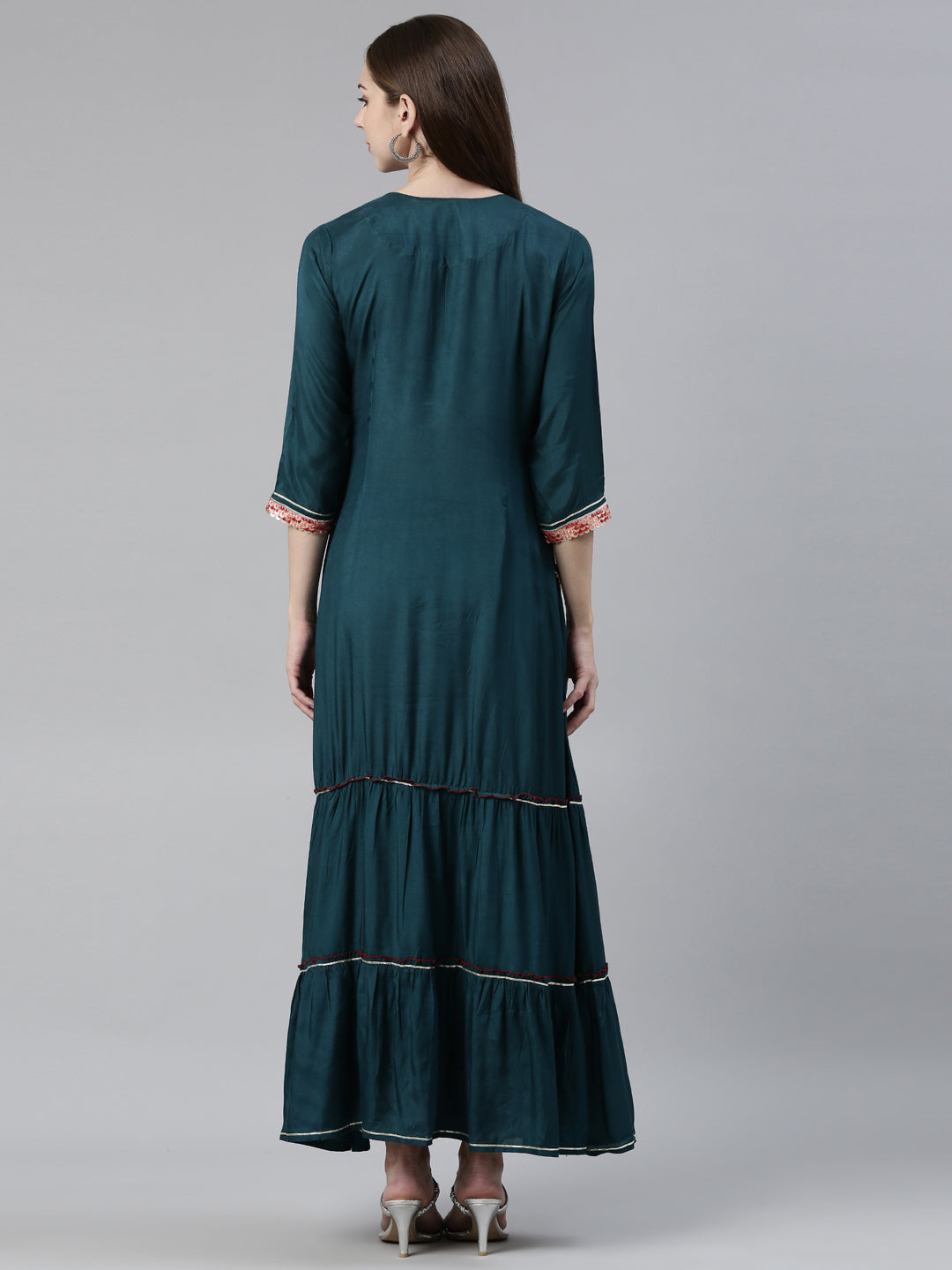 Neerus Green Shantoon Thread Embroidered Kurti - side view