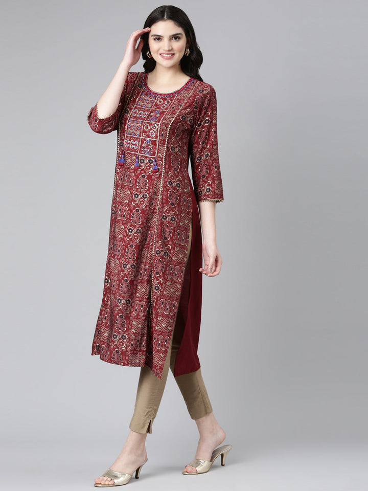 Neerus Maroon muslin printed straight kurti - back view