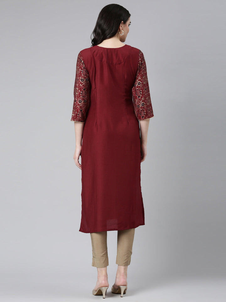 Neerus Maroon muslin printed straight kurti - side view