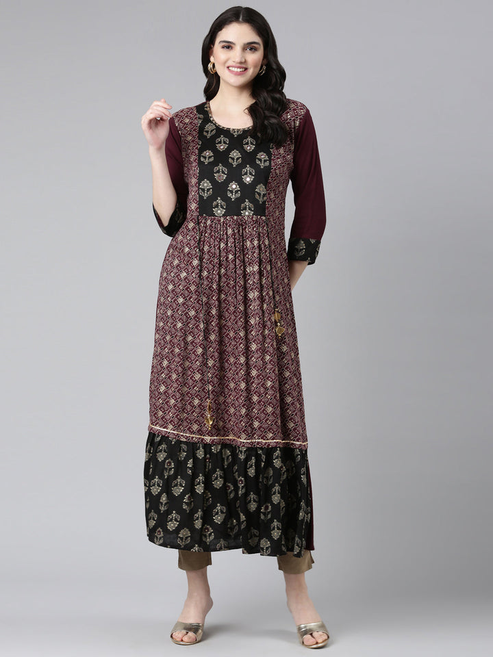 Neerus Multi ethnic printed mirror work A-line kurta - detail view 3