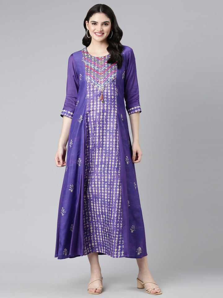 Neerus Purple Straight Casual Printed Dress
