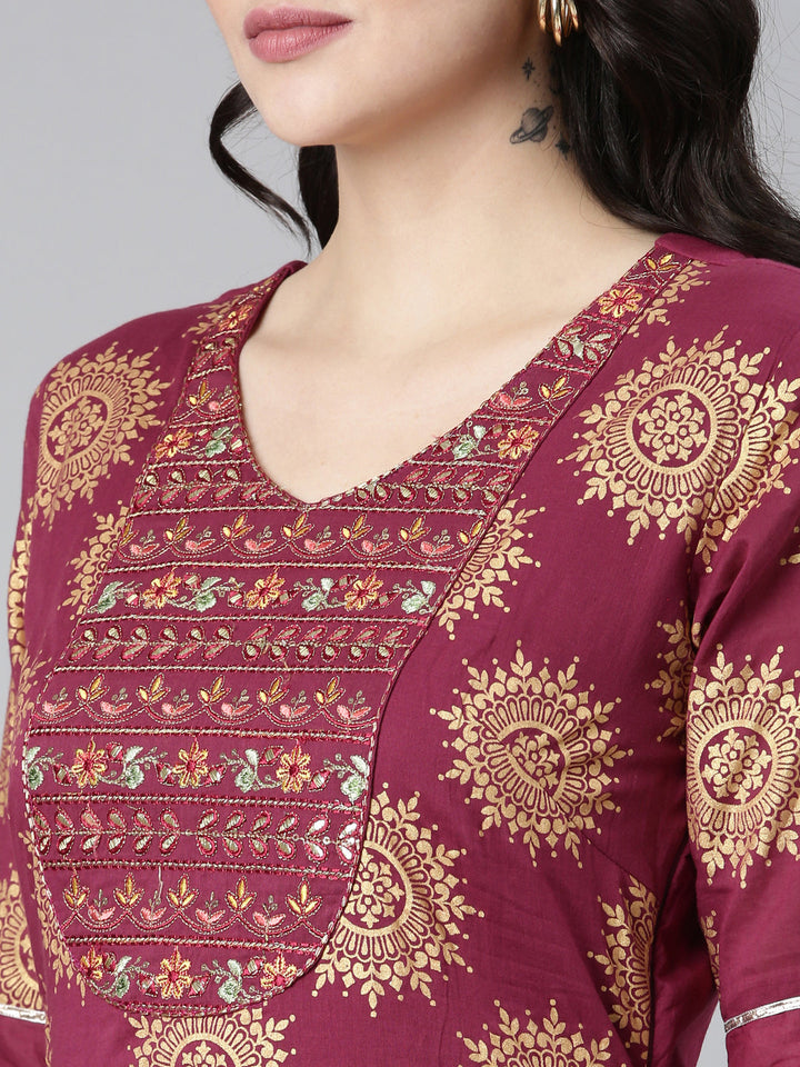 Neerus Maroon Straight Casual Printed Dress