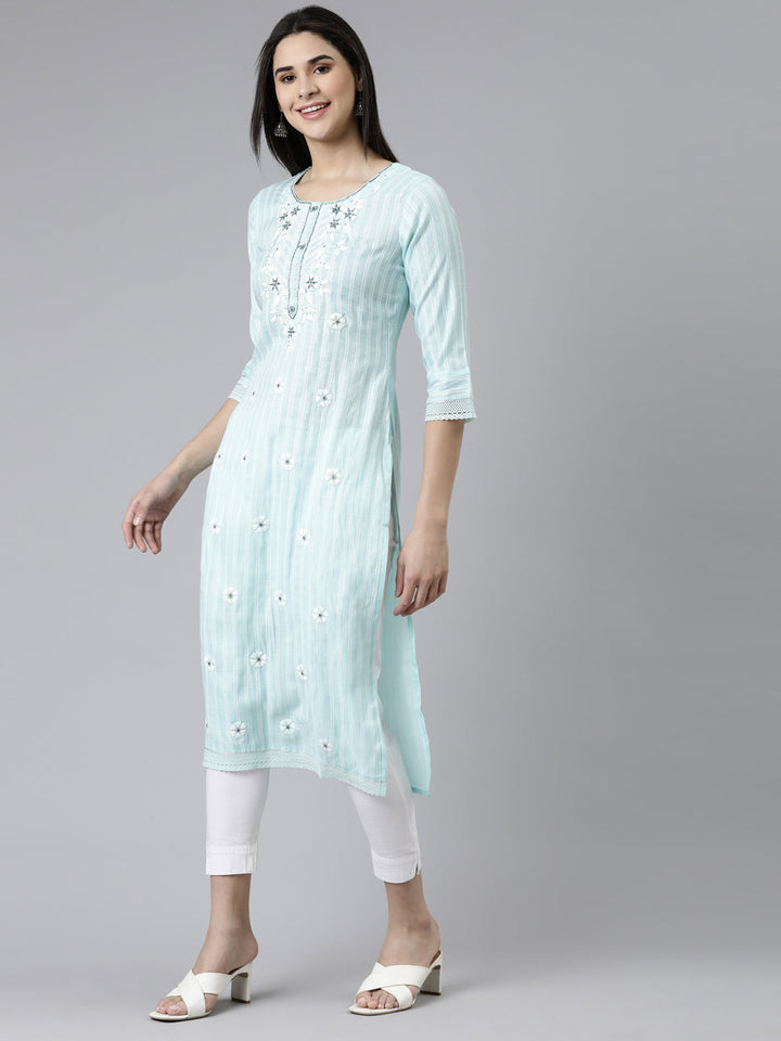 Neerus Green slub cotton thread embroidered straight kurti - back view