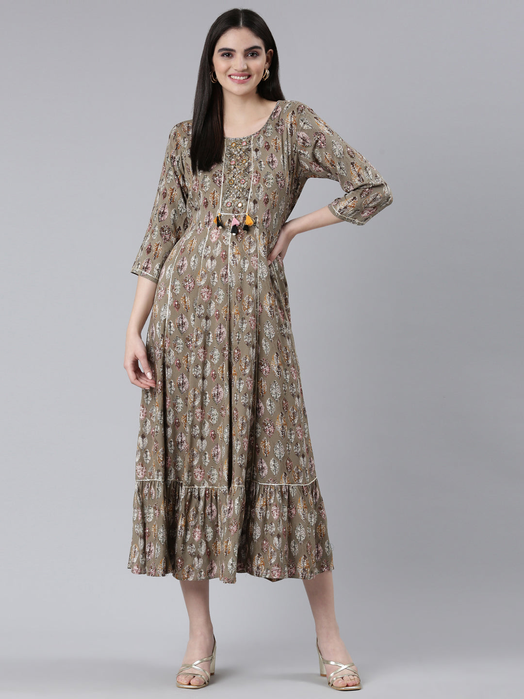 Neerus Brown cotton printed straight dress - detail view 2