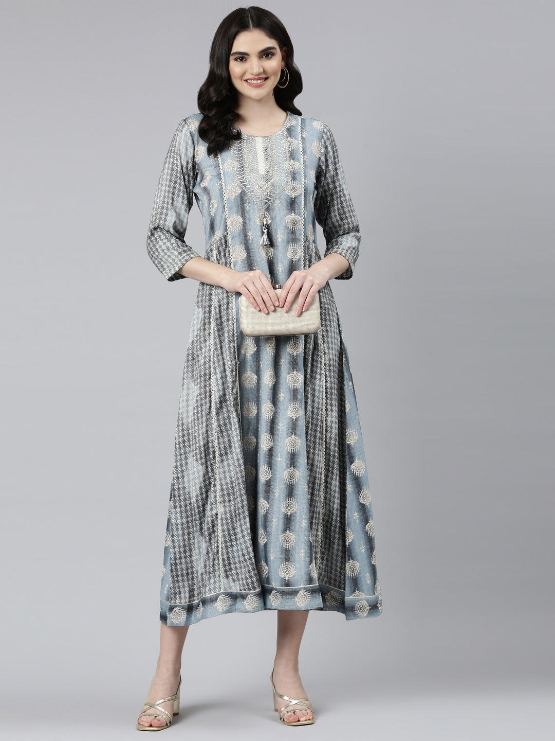 Neerus Grey slub cotton printed straight dress - detail view 2