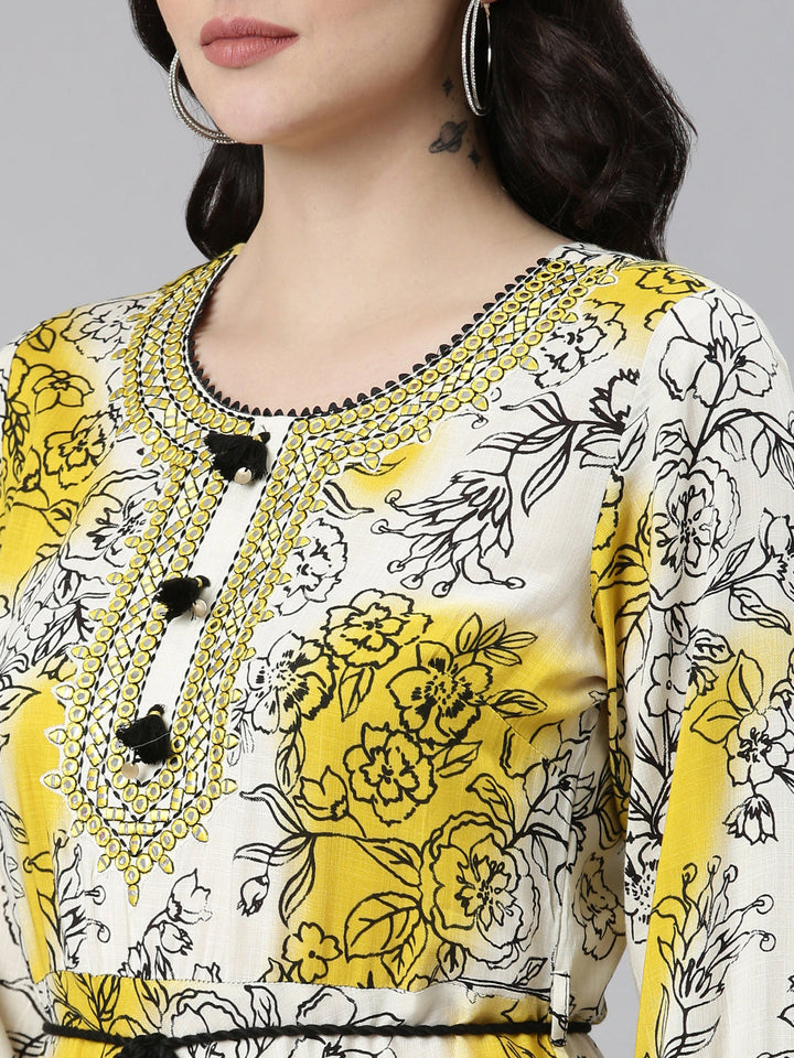 Neerus Yellow Straight Casual Printed Dress