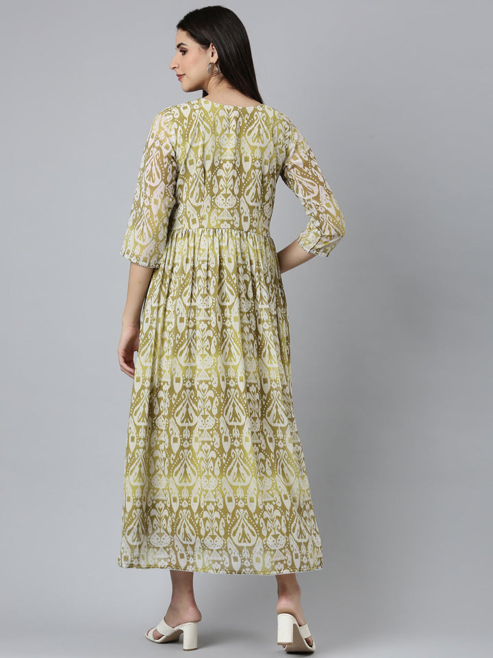 Neerus Green Straight Casual Printed Dress