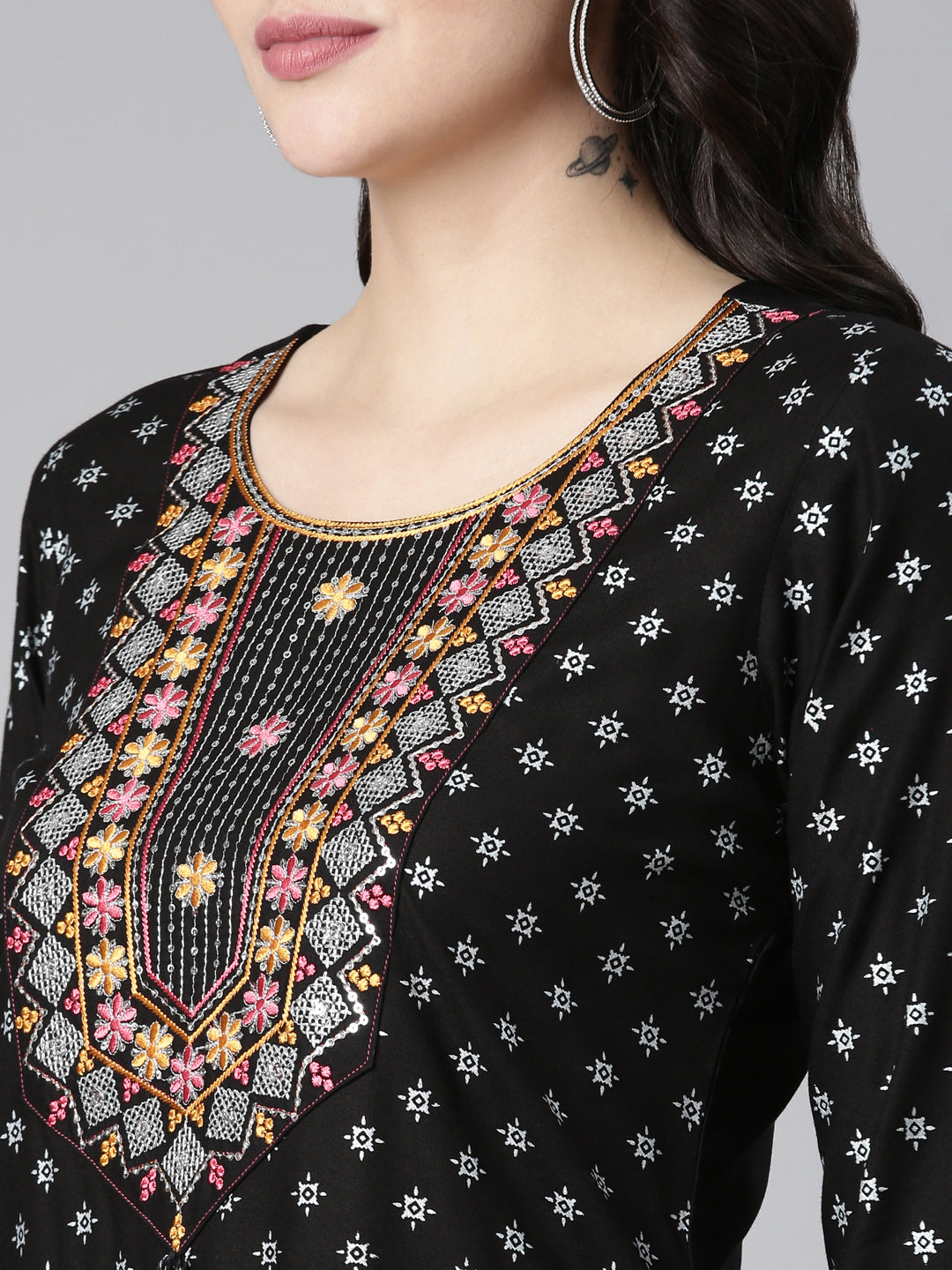 Neerus Black Rayon Printed Straight Kurti - detail view 1