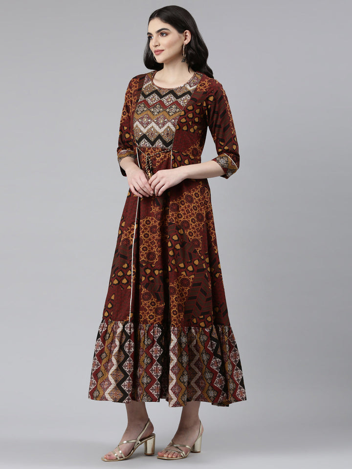Neerus Brown Straight Casual Printed Dress