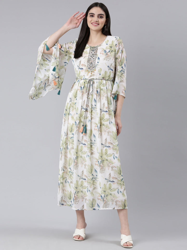 Neerus Green Straight Casual Printed Dress