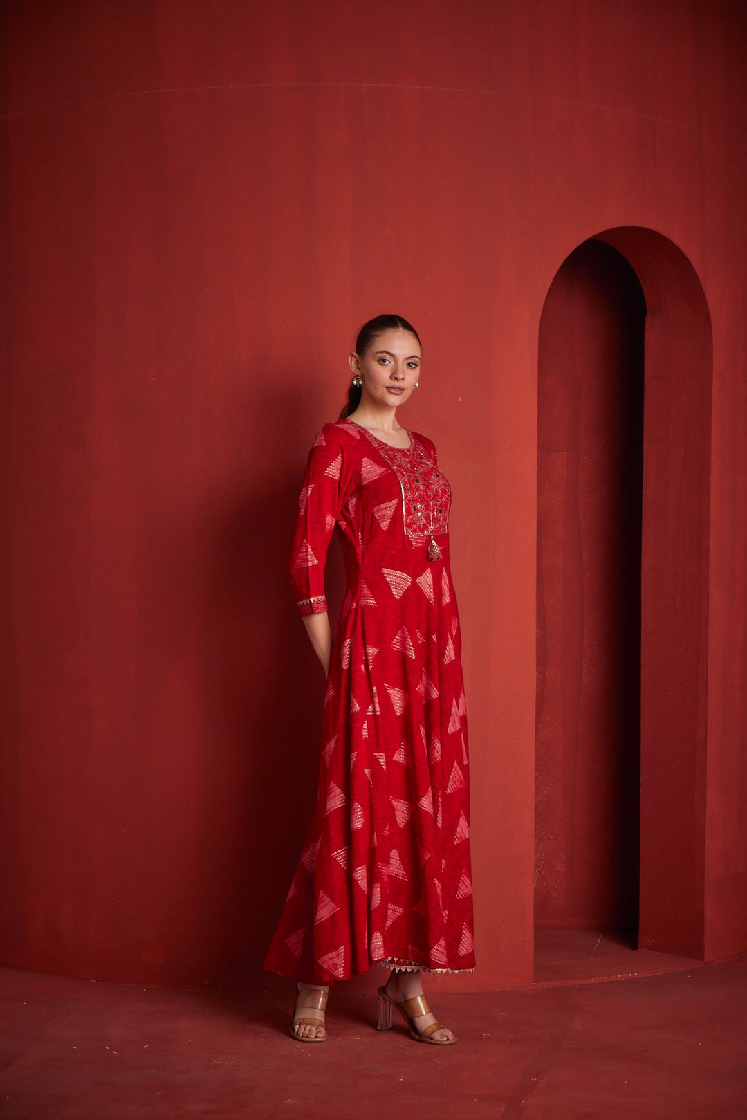 Neerus Red rayon printed gown - side view