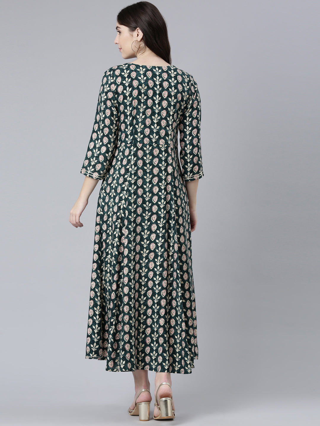 Neerus Green printed straight dress - side view