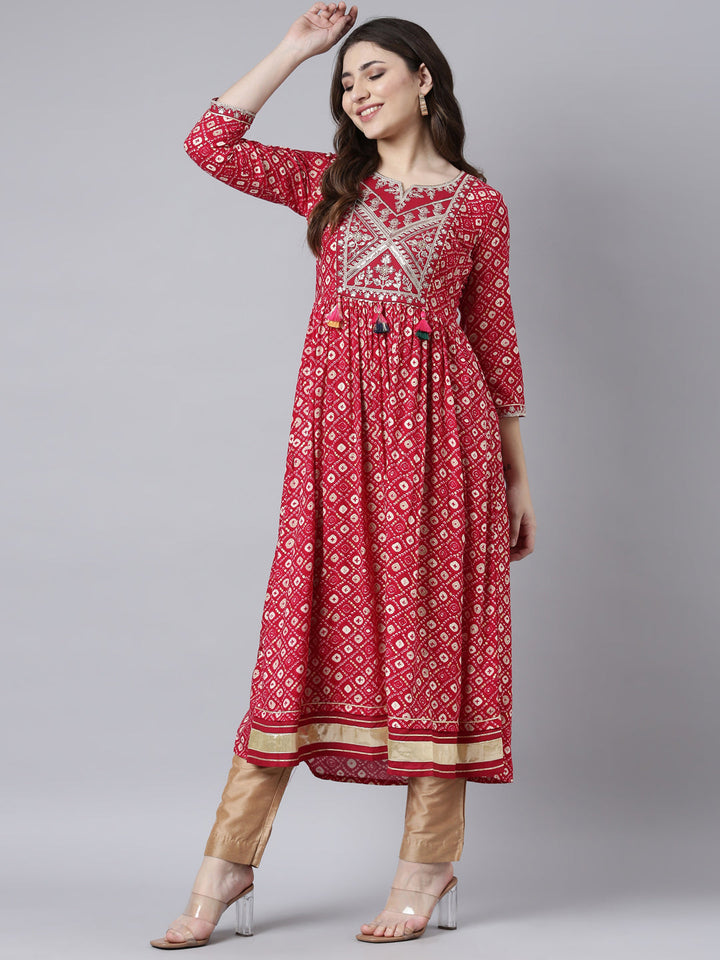 Neerus Pink rayon printed polka dot maxi dress - detail view 2