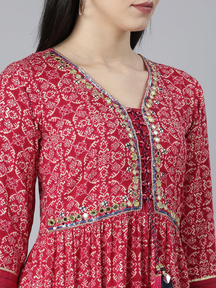 Neerus Pink georgette printed floral flared dress - detail view 2