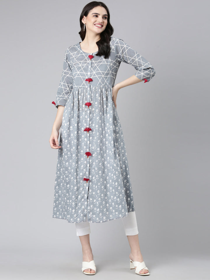 Neerus Multi cotton printed A-line kurta set - detail view 3