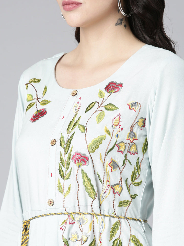 Neerus Blue embroidered straight gown - detail view 1