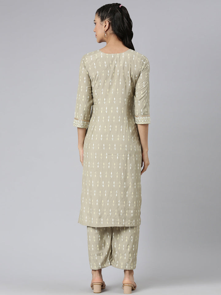 Neerus Green Printed Straight Kurta and Trousers