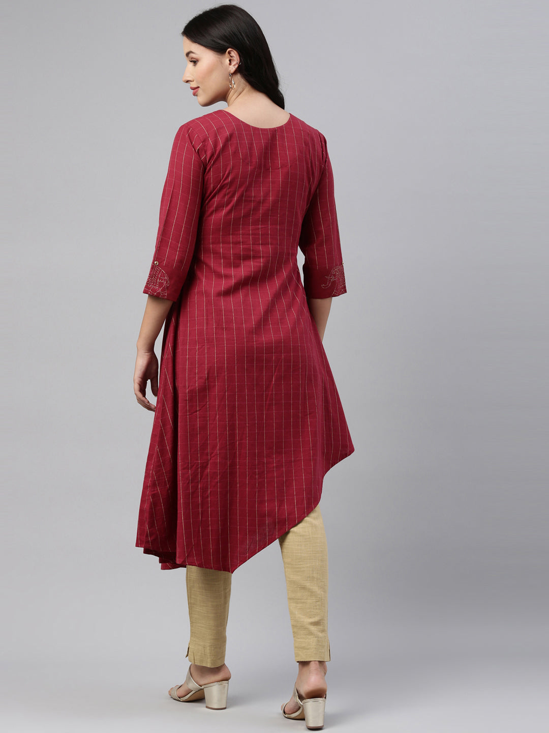 Neerus Maroon rayon solid kurti - detail view 2