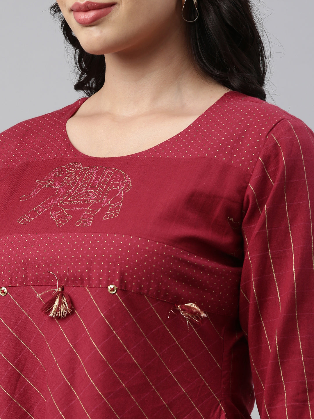 Neerus Maroon rayon solid kurti - detail view 3