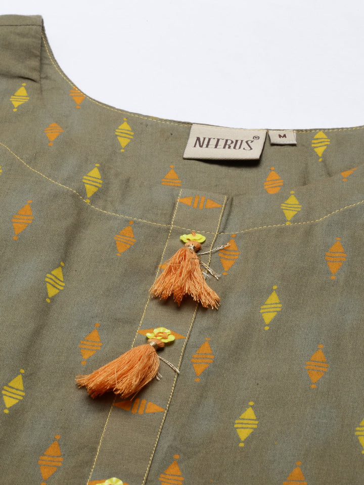 Neerus Green cotton printed kurti tunic - detail view 5