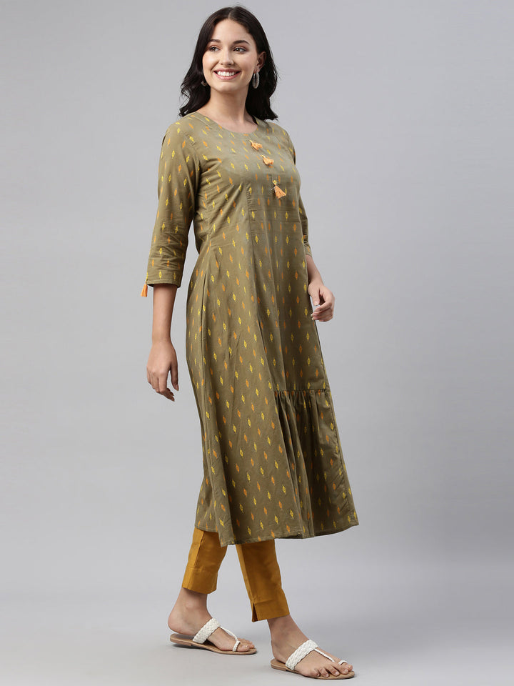 Neerus Green cotton printed kurti tunic - side view