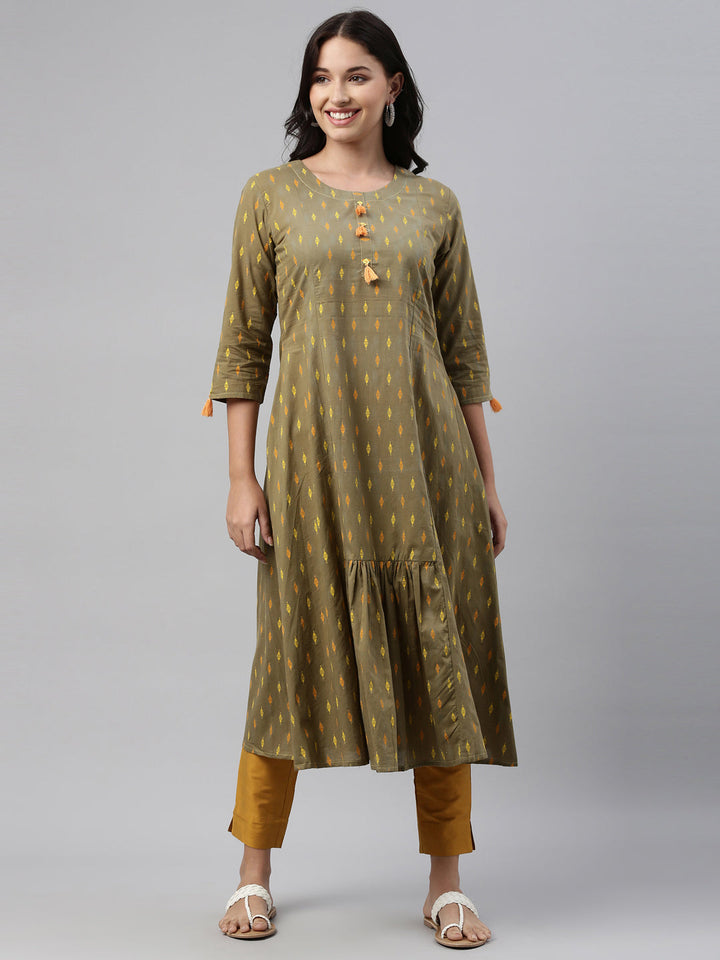 Neerus Green cotton printed kurti tunic - detail view 4