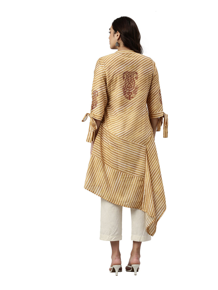 Neerus Yellow rayon solid kurta - detail view 2