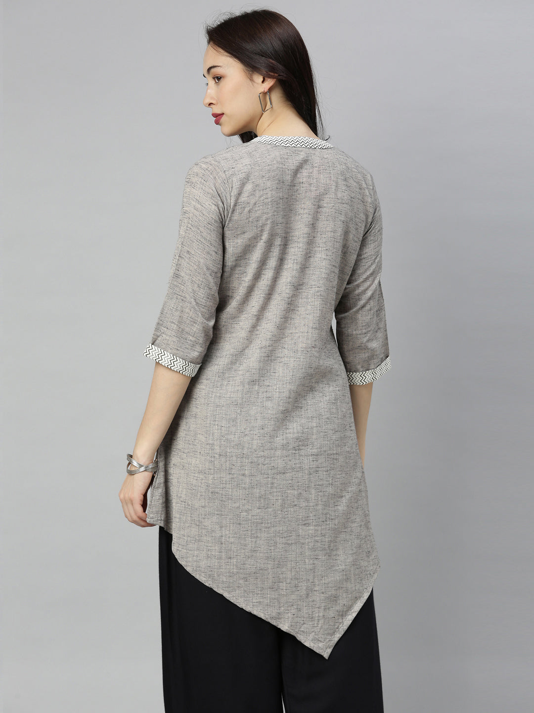 Neerus Grey embroidered high-low kurta - detail view 4