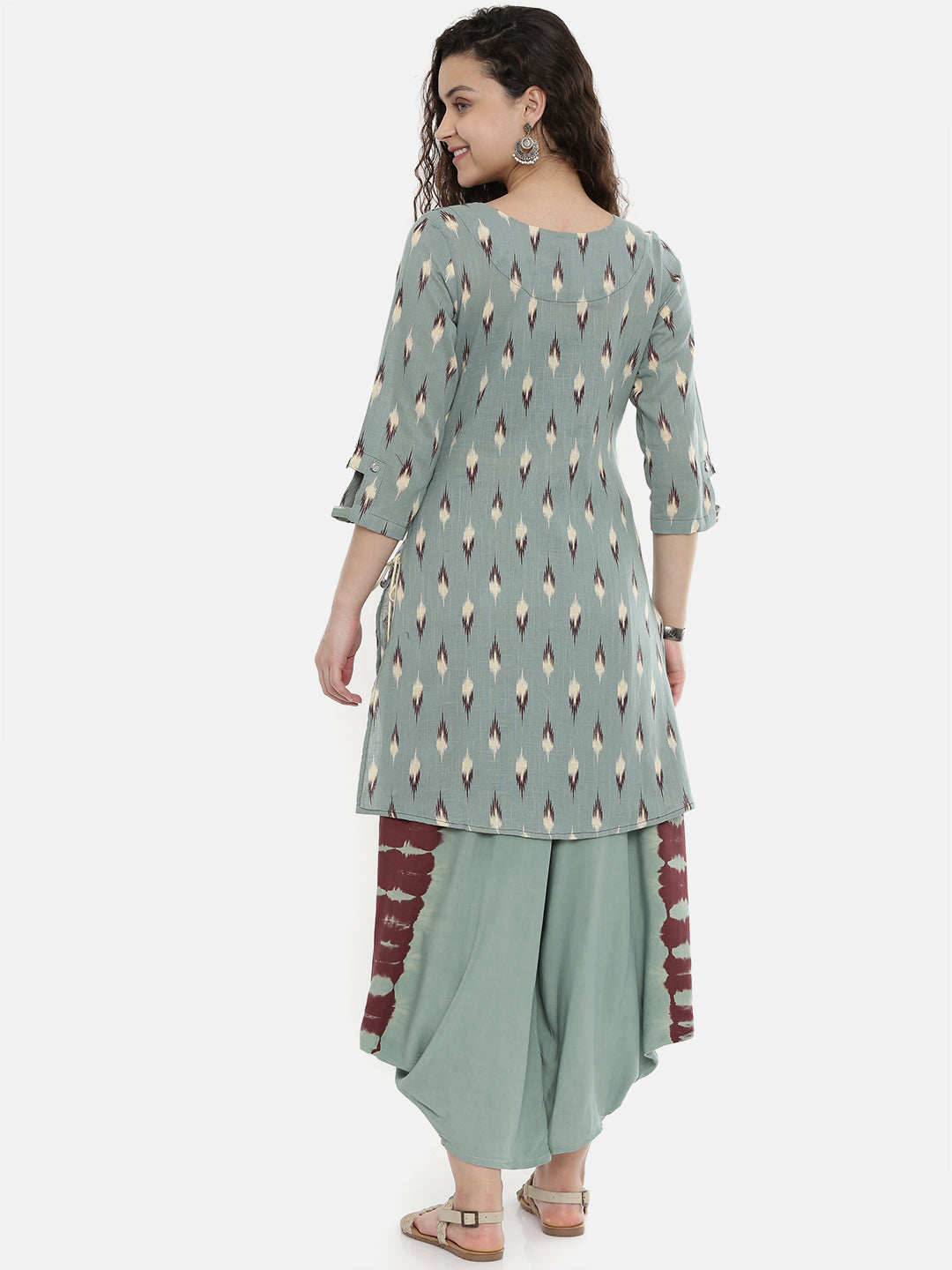 Neerus Green cotton printed A-line kurta - detail view 2
