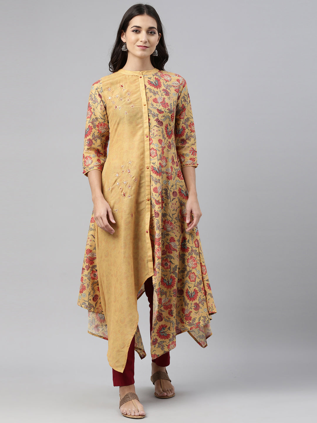 Neerus Yellow muslin straight kurti - detail view 4