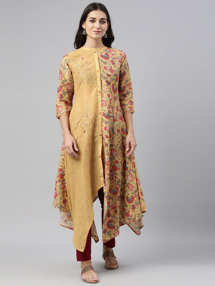 Neerus Yellow muslin straight kurti - detail view 4