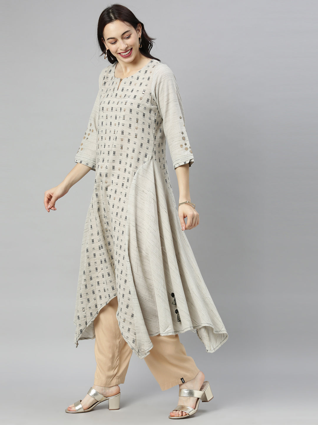 Neerus Grey printed high-low kurta - detail view 2