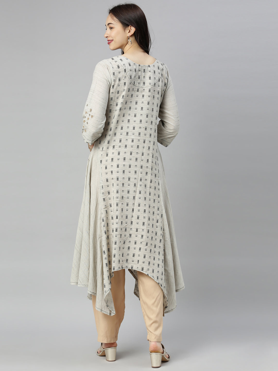 Neerus Grey printed high-low kurta - detail view 4