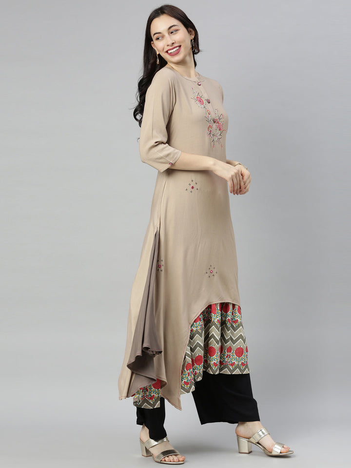 Neerus Brown georgette embroidered high-low kurta - detail view 3