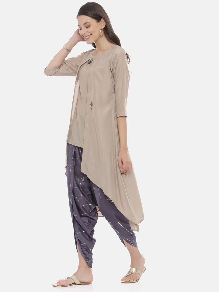Neerus Grey muslin embroidered kurta set - side view