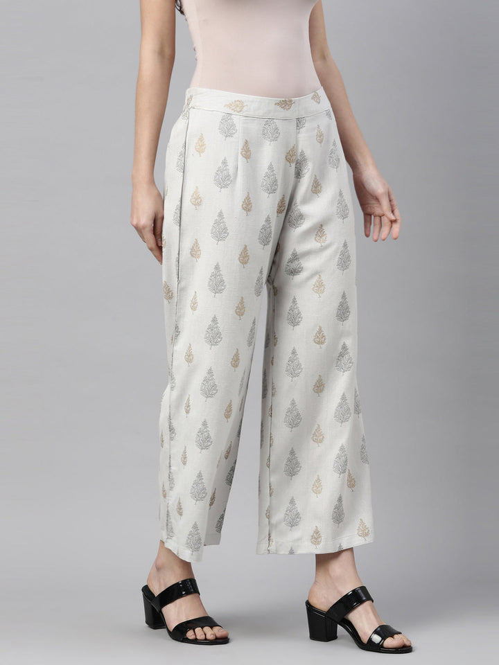 Neerus Grey cotton printed palazzo - detail view 1
