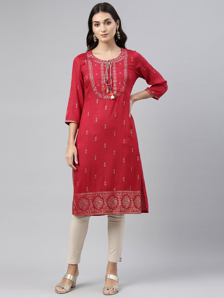Neerus Red printed straight kurta - detail view 3
