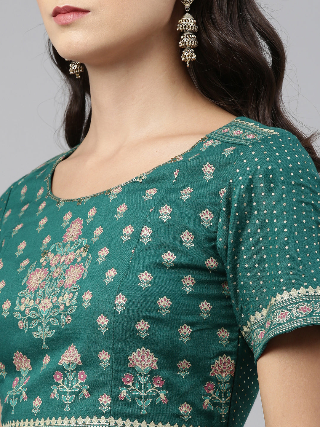 Neerus Green viscose rayon printed blouse - detail view 3