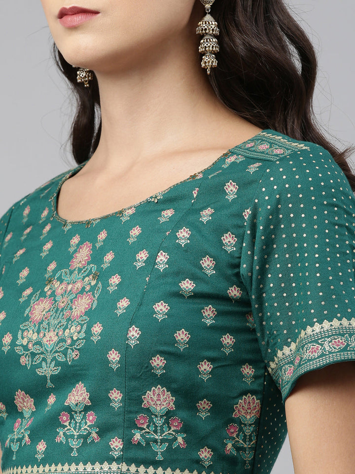 Neerus Green viscose rayon printed blouse - detail view 3