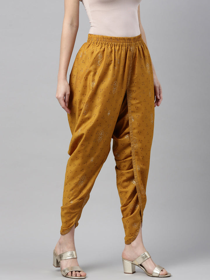 Neerus Yellow muslin dhoti bottom - detail view 1