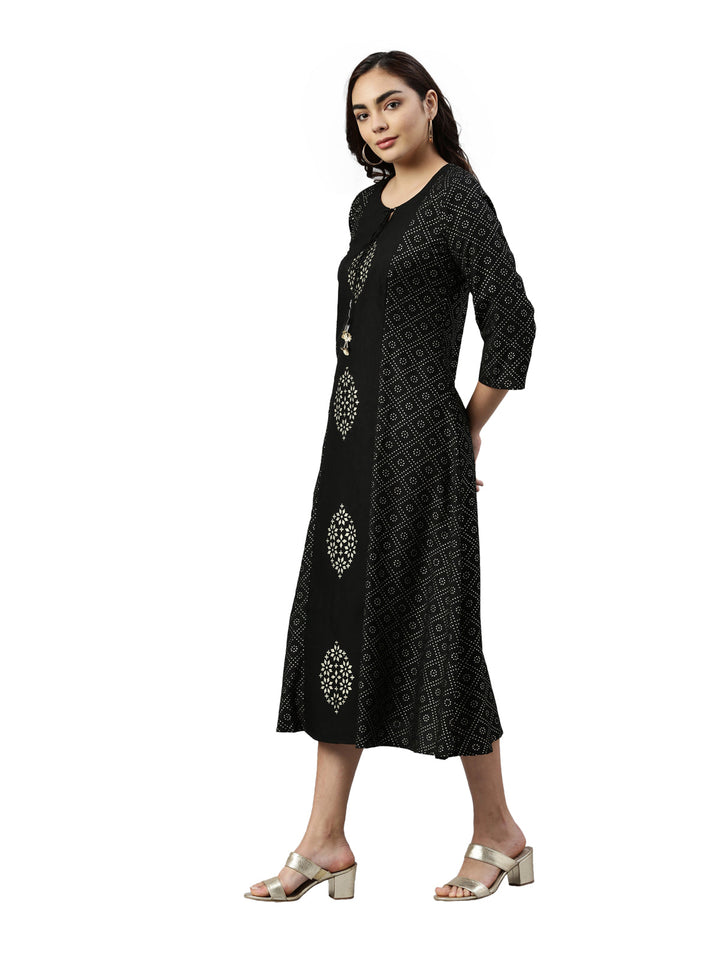 Neerus Black muslin printed A-line kurta - side view