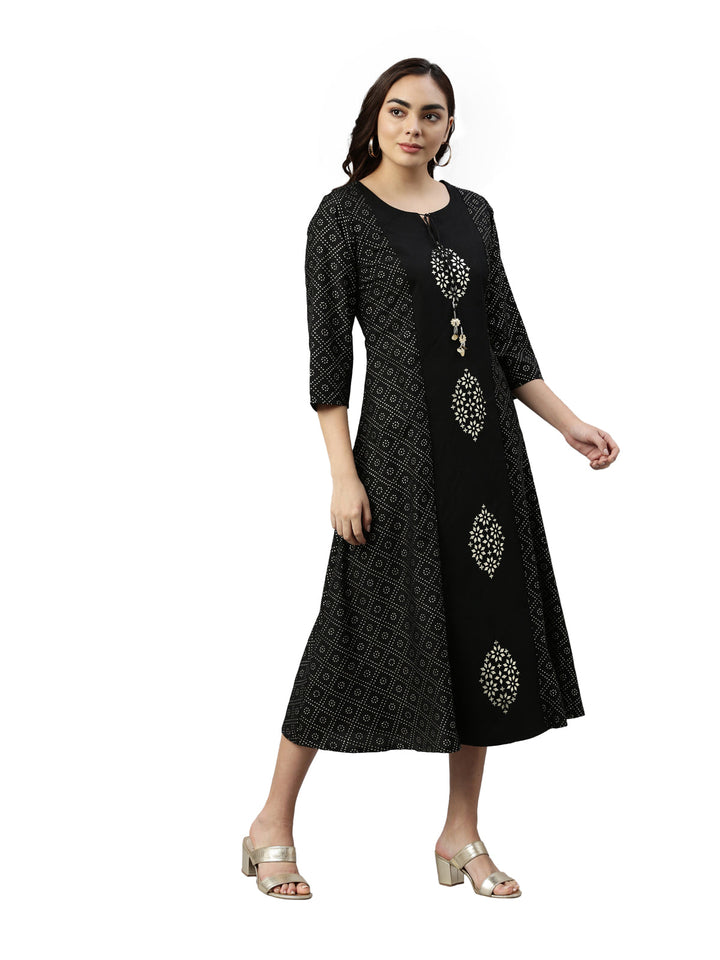 Neerus Black muslin printed A-line kurta - detail view 1